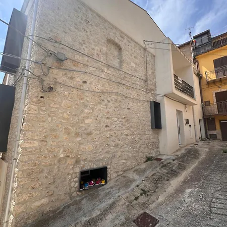 Le Dell'emiro 2 Pensión *
