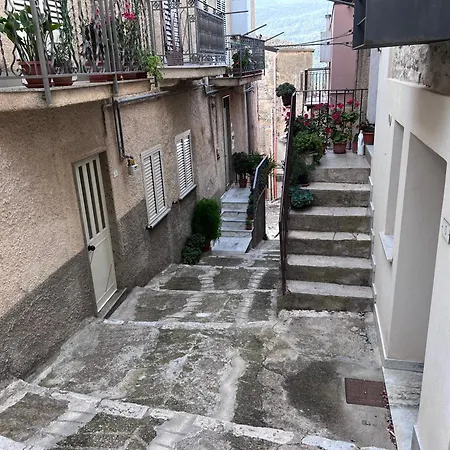 Le Dell'emiro 2 Pensión *