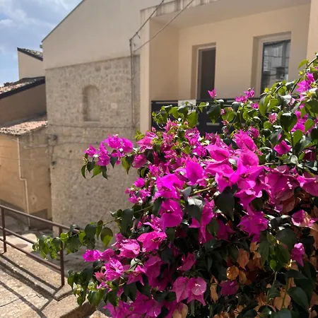 Pensión Le Dell'emiro 2 Castronuovo di Sicilia